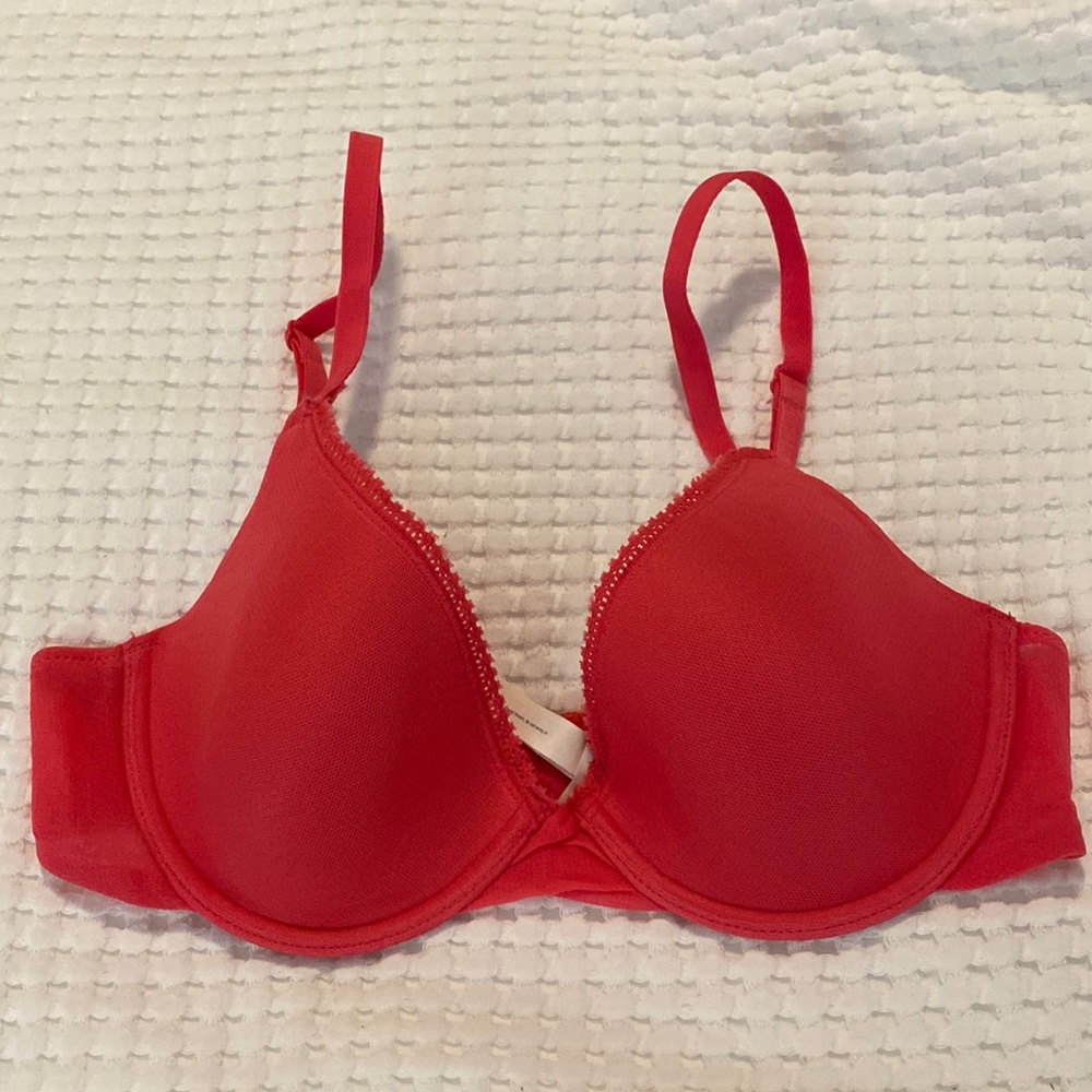 On gossamer pink bra